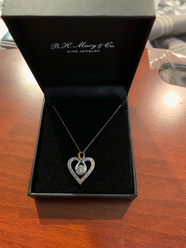 Macy’s Necklace for Sale in WA OfferUp
