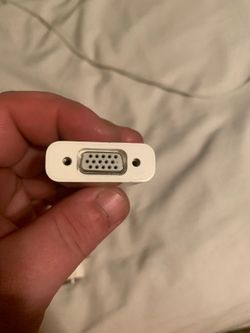 Mini DisplayPort to VGA adapter