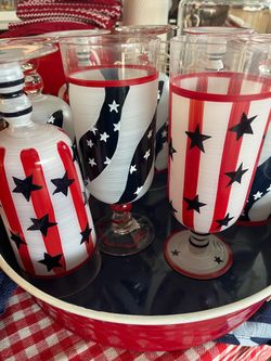Gorgeous set of 8 American drinking glasses $5 each