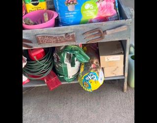 Potting bench will include pearlite and all other items on the table.