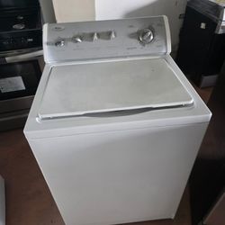 Whirlpool Top Loading Washer With Agitator And Gas Dryer Set 