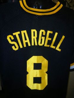 Men's pirates number 8 Stargell jersey. Size 2xl