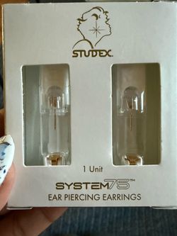 14 KT gold earrings STUDEX