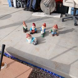 Garden Gnomes 