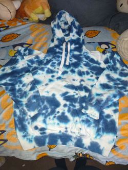 Blue and White Tie-Dye Pullover Hoodie
