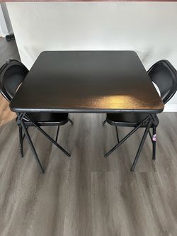 Foldable dining table and chair