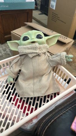 Yoda doll in carry bag , Star Wars made by Mattel