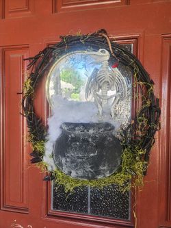 Witch Calderon Wreath