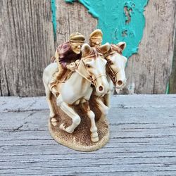 Vintage Harmony Kingdoms Photo Finish Trinket Box