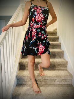 Women dress Express size Small/Medium