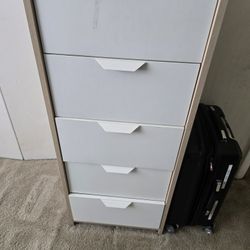 2 Piece White Dresser Set With Mirror