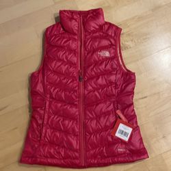 New north face women’s down 550 slim fit vest puffer hot pink small pink