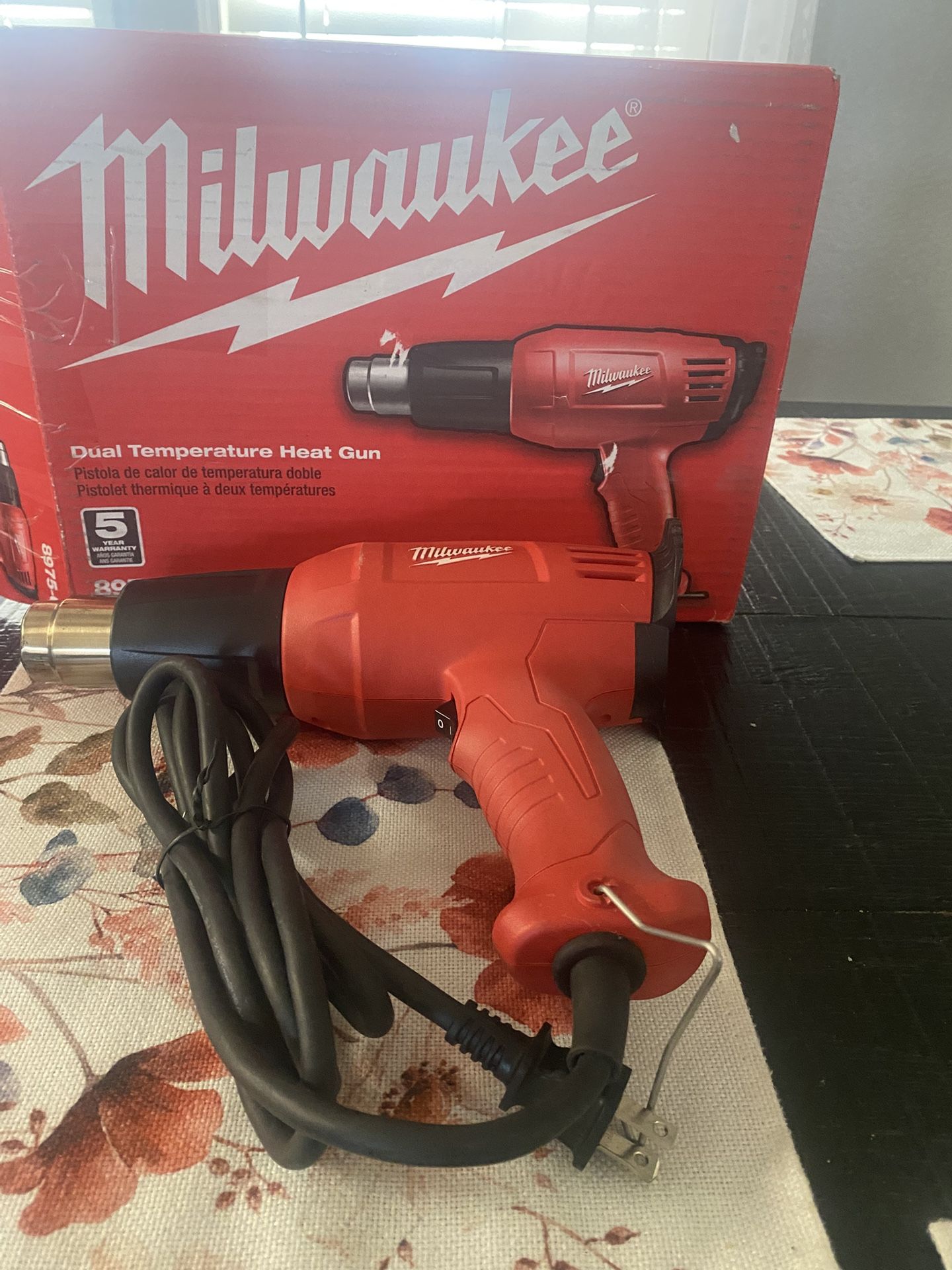 Milwaukee 11.6 Amp 120 Variable Temperature Heat Gun
