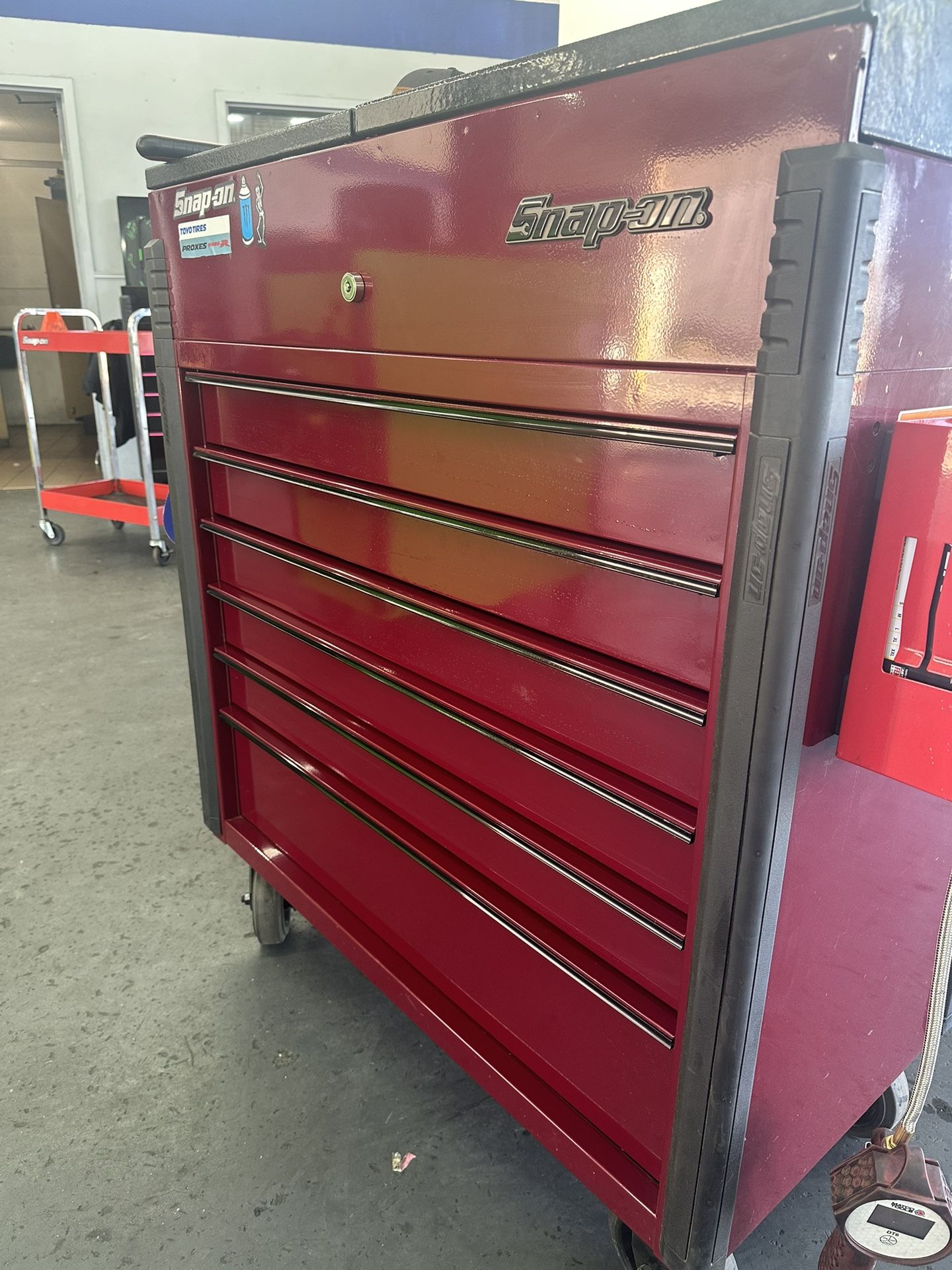 SNAP ON TOOL BOX for Sale in Riverside, CA - OfferUp