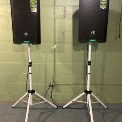 Mackie Srt 212 12 Inch Speakers