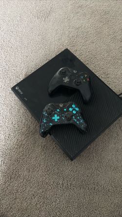 Xbox one and two controllers