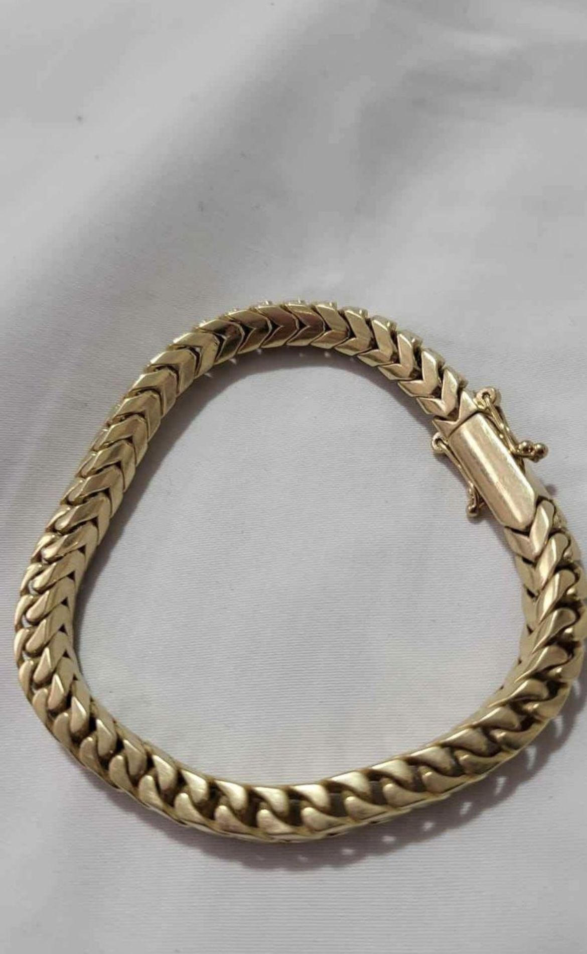 Men’s Gold Bracelet 
