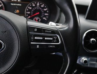 2018 Kia Stinger Thumbnail