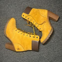 women timberland boots size 8 women
