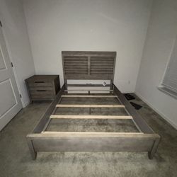 Cresent Larkspur Queen Platform Bed Frame - Greystone 