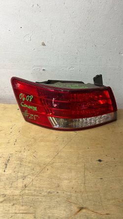 2006 2007 2008 Hyundai sonata driver side taillight