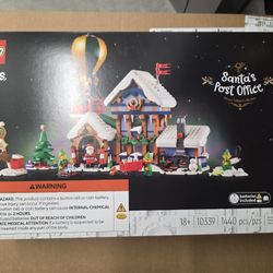 LEGO 10339 Santa's Post Office