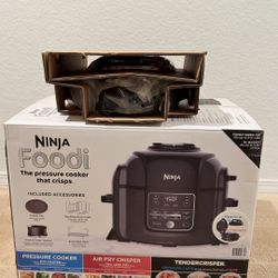 Brand new Ninja Foodi OP305CO with replacement lid included