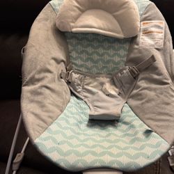 Baby Vibrating Bouncer