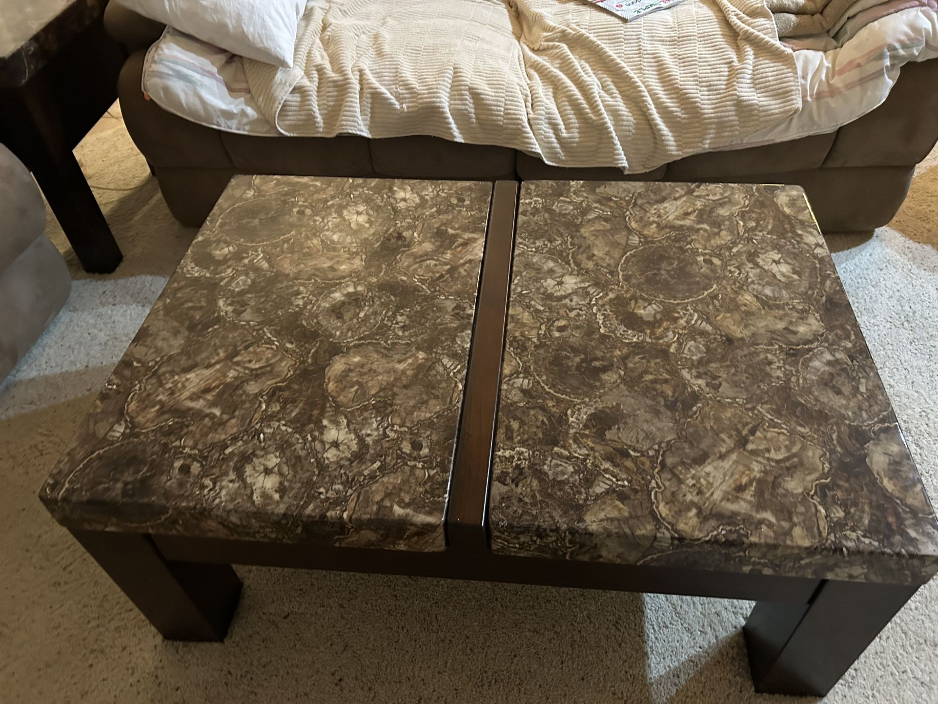 Farmhouse Coffee Table with (1) End Table