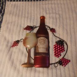 Metal Wine Picture