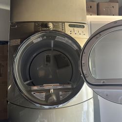 Kenmore Elite Gas Washer/Dryer Used Great Condition