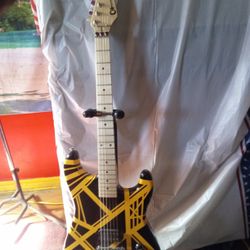 Charvel Art Series Authentic Bumble Bee Guitar Eddie Van Halen Bumblebee 