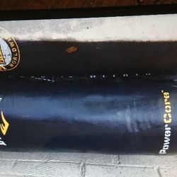 Everlast PUNCHING Bags (2)