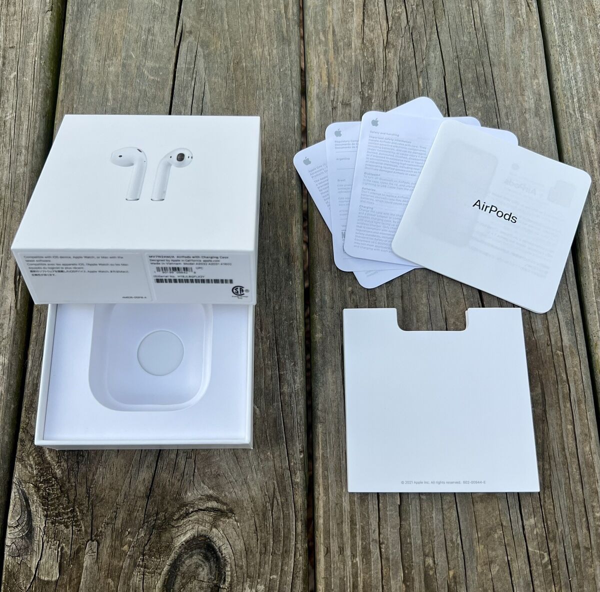 Apple Airpods 2nd generation