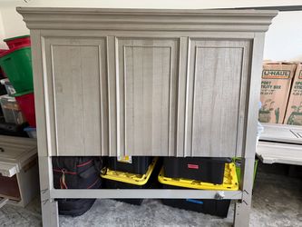 Ashley Rustic Grey Wood Queen Bedframe with storage