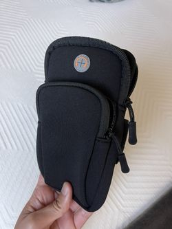 Fitness Phone Holder - Straps To Arm