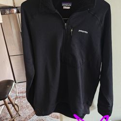 Vintage Patagonia Sweater $75