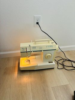 Sewing machine excellent condition