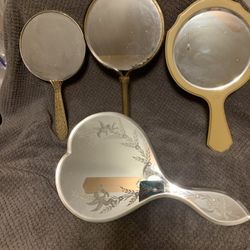 A Special Heart Shaped Mirror, 3 Round Shapes