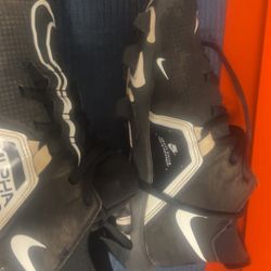 Football cleats