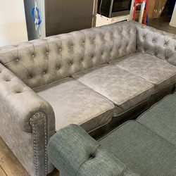 Couch sit