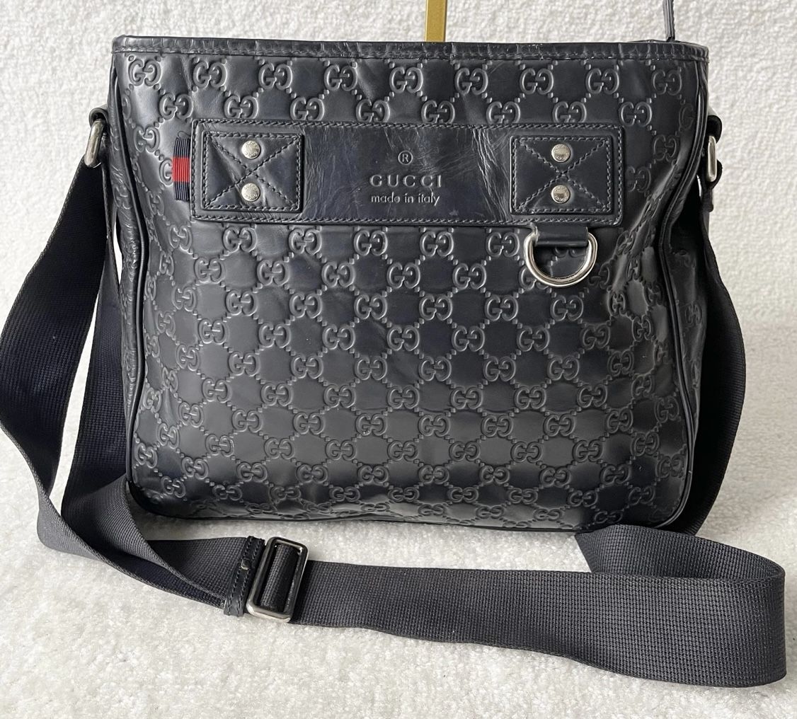 Gucci Messenger Bag