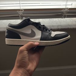 Size 9 Used Air Jordan 