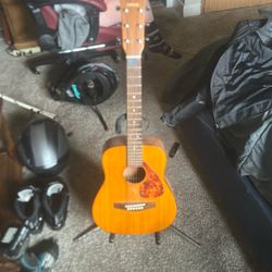 Yamaha Acoustic Jr Guitar 