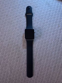 Apple Watch Series 3.  42mm