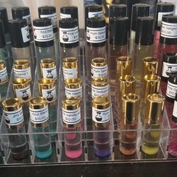 💎✨ Luxury Perfume Oils – Only $5 Each! ✨💎  Step into elegance with our exclusive collection of premium roll-on perfume oils 