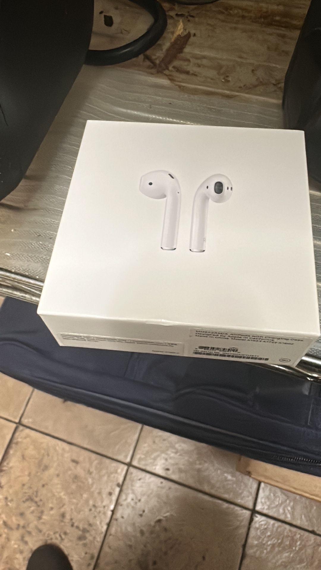 AirPods