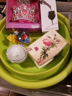 $1 jewelry box or snow white or tiara