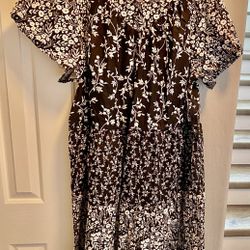 Tiered Print Lounger Size 2X. (26-28)