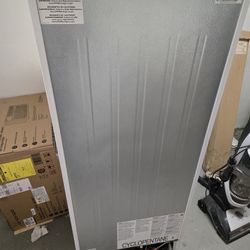 16 Cu In Refrigerator 